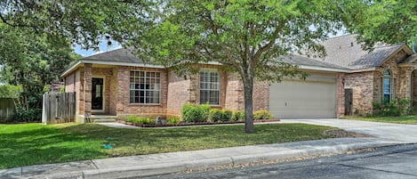 San Antonio Vacation Rental | 3BR | 2BA | 1,675 Sq Ft