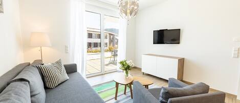 H4, Ferienwohnung, 60qm, 2 Schlafzimmer, max. 5 Personen-Wohnzimmer