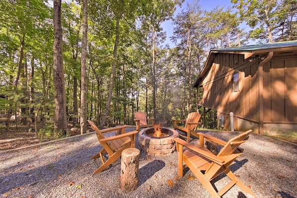 Blue Ridge Vacation Rental Cabin | 2BR | 2BA | Single Story | 864 Sq Ft