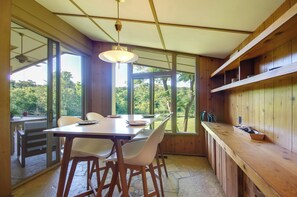 Dining Table | Dishware & Flatware Provided