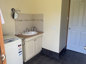 bathroom/laundry