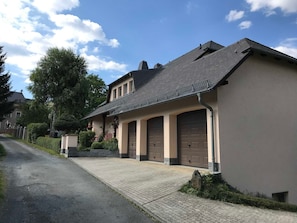 Anfahrt zum PKW Stellplatz