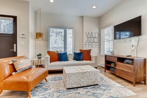 Living Room with Smart Tv.