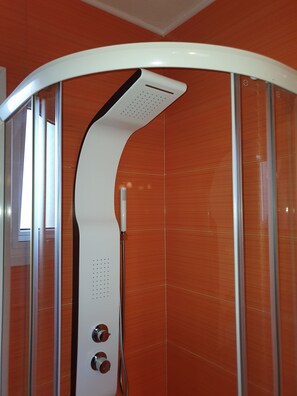 Hand-held showerhead