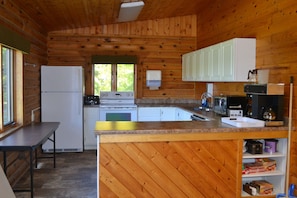 Full Kitchen with Dishwasher