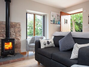 Living area | Poppy Cottage - Manor Farm, Locking, near Weston-Super-Mare