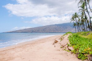 Condo is located on beautiful Sugar Beach. With Aloha!
