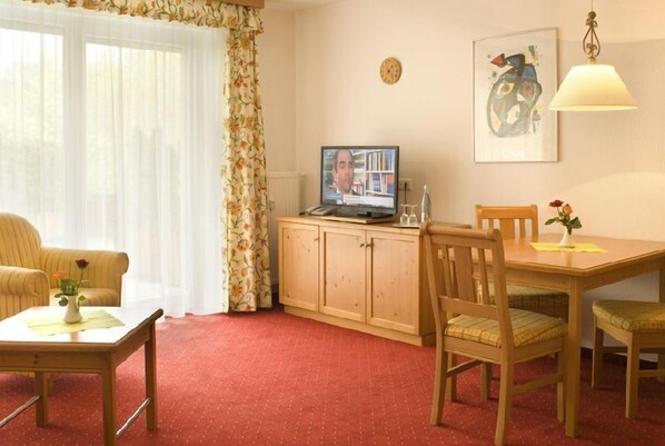 Ferienwohnung Typ B, 55qm, max. 2 Personen-Ferienwohnung Typ B TV