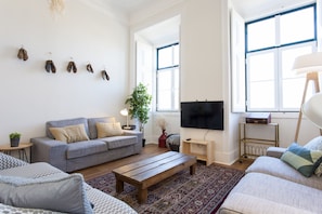 Living room: 2 sofa-bed for 1 (sleep 2)