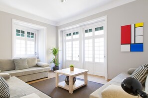 Living room: 3 double sofa-bed (sleep 2 +2 +2 )