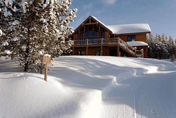 Casa Big Sky House in Winter