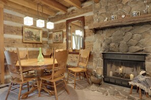 Dining Space | Dishware/Flatware