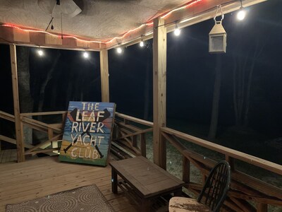 The Leaf River Yacht Club 