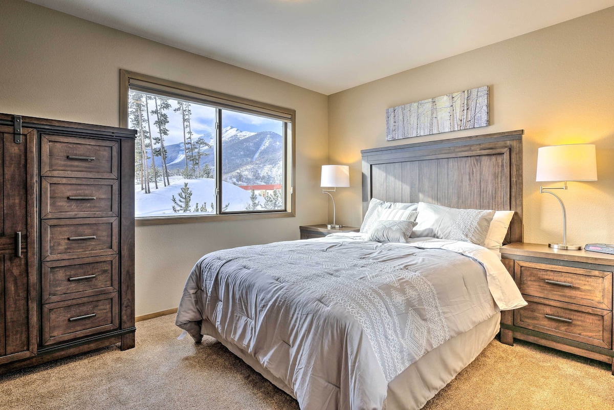 Sleek Frisco Townhome w/ Views: 8 Mi to Copper Mtn