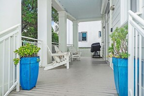 The White House - Carillon Beach - First Floor - Porch