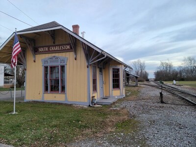 Private home in charming village. 8 miles off I-70