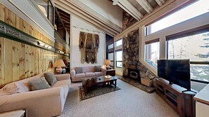 Living Room, Room, Indoors, Flooring, Furniture