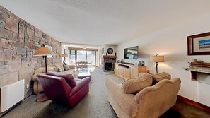 Super Comfy Living Space for Reconnecting