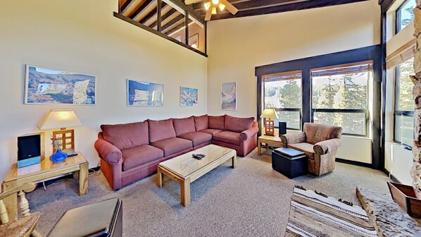 Furniture, Living Room, Room, Indoors, Couch