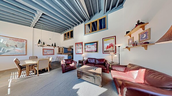 Living Room, Indoors, Room, Furniture, Building
