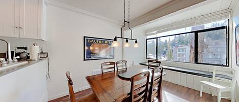 Full Dining Area for Seating for 6 and Window Seat