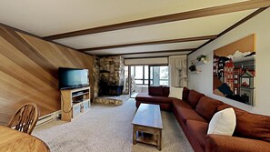 Direct Views of Mammoth Mountain