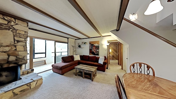 Flooring, Living Room, Indoors, Room, Furniture