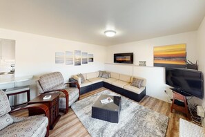 Reclining chairs Flat screen wi fi