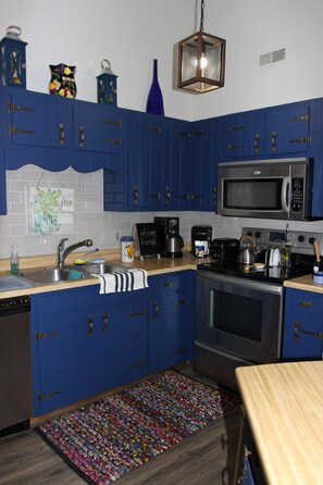 full service kitchen for your cooking needs