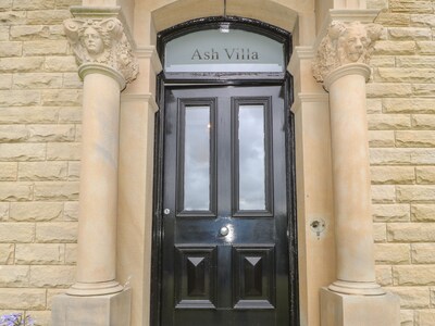 Ash Villa, HOLMFIRTH