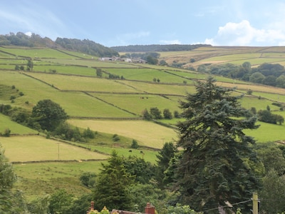 Ash Villa, HOLMFIRTH