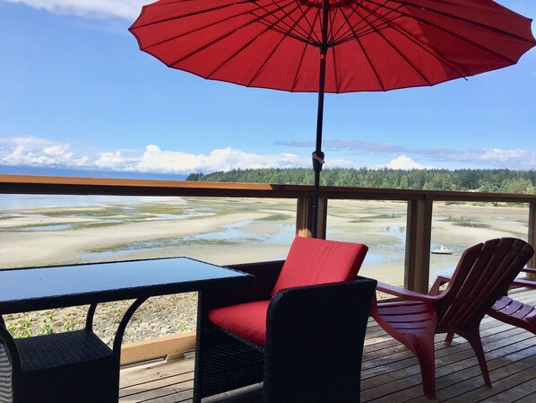 Sand Dollar Log Cabin, Texada Island