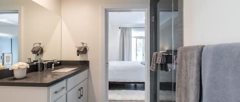 Easy access to the full bathroom right from your bedroom.