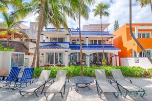 Beachfront villa in South Akumal