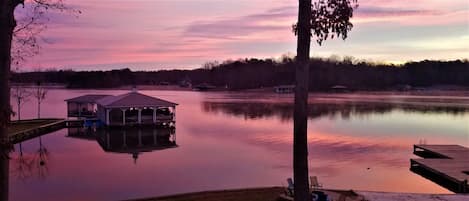 Good morning Lake Anna from Tradewinds!