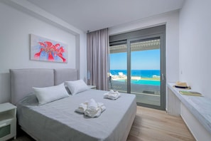 Executive Rhodes Villa | Villa Akrotiri | Stunning Sea Views | 3 Bedrooms | Lindos