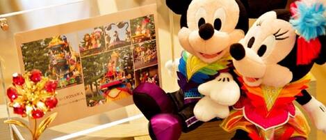 Welcome Space -Mickey & Minnie-