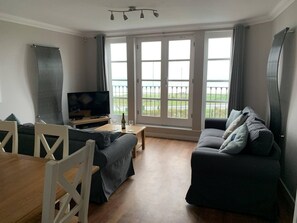 Dining and Lounge Area