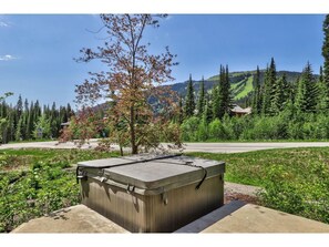 Perfect end of day views from this private 8 person hot tub 