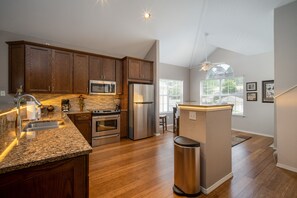 Kitchen/ Dining Area