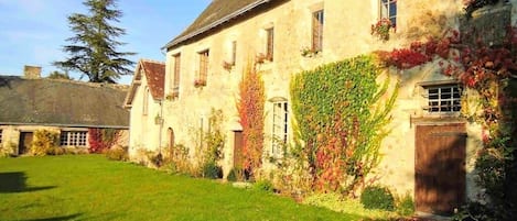 Gite "Le Prieuré" avec vue sur le Pigeonnier