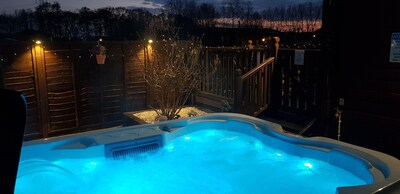 York Holiday Lodge - Private Hot Tub & Kids Play Area - Free bubbly  