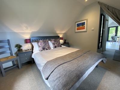 Barn Apartment at Downton Lodge, in Peaceful Rural Setting Near Dittisham
