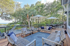 Outdoor living space