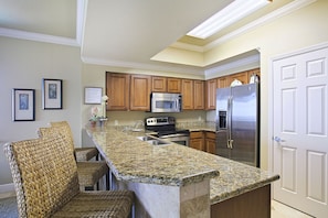 20-Ariel-Dunes-I-910-Kitchen