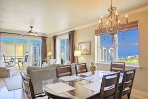 20-Ariel-Dunes-I-910-Dining
