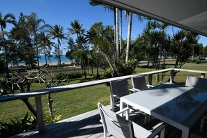 Ohana - South Mission Beach - Outdoor dining view