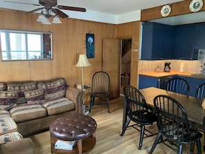 Sitting area with cozy Adirondack sectional sofa