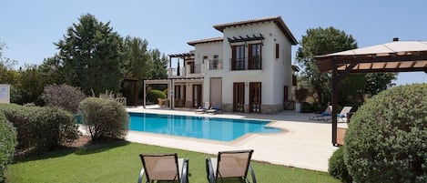 Aphrodite Hills Superior Villas | Superior Villa 0135 | Air Conditioning | 5 Bedrooms | Paphos