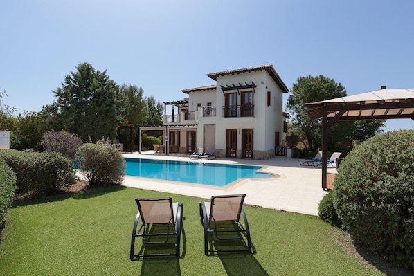 Aphrodite Hills Superior Villas | Superior Villa 0135 | Air Conditioning | 5 Bedrooms | Paphos